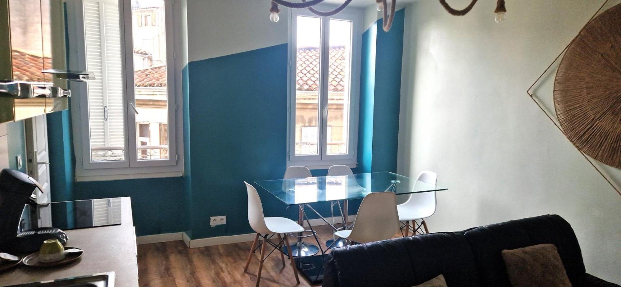 Appartements Marseille Cours Julien Luaran gambar