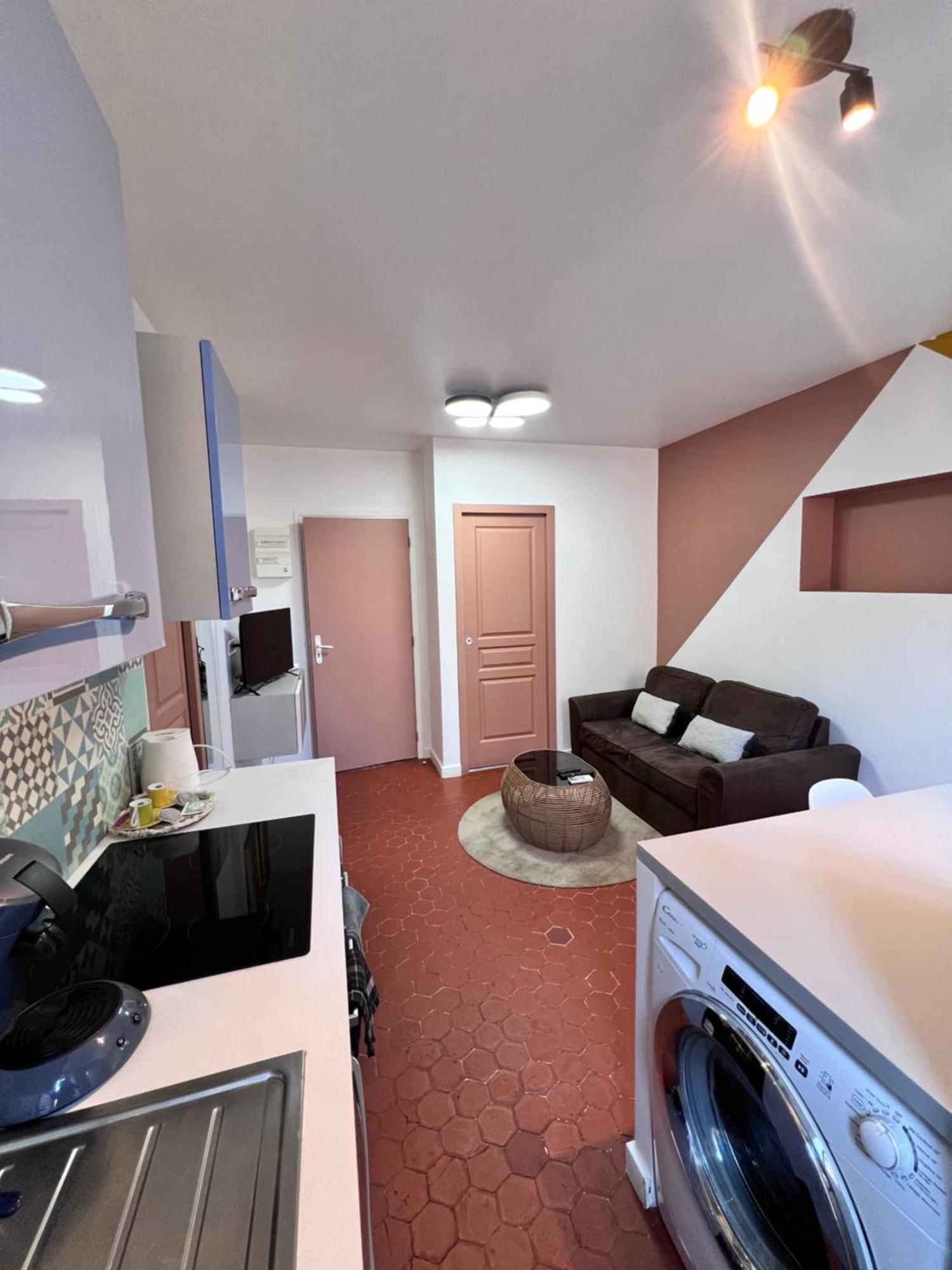 Appartements Marseille Cours Julien Luaran gambar